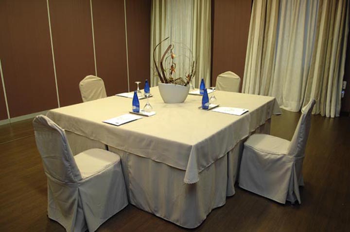 SALÓN BLACK MAGIC SALÓN BLACK MAGIC